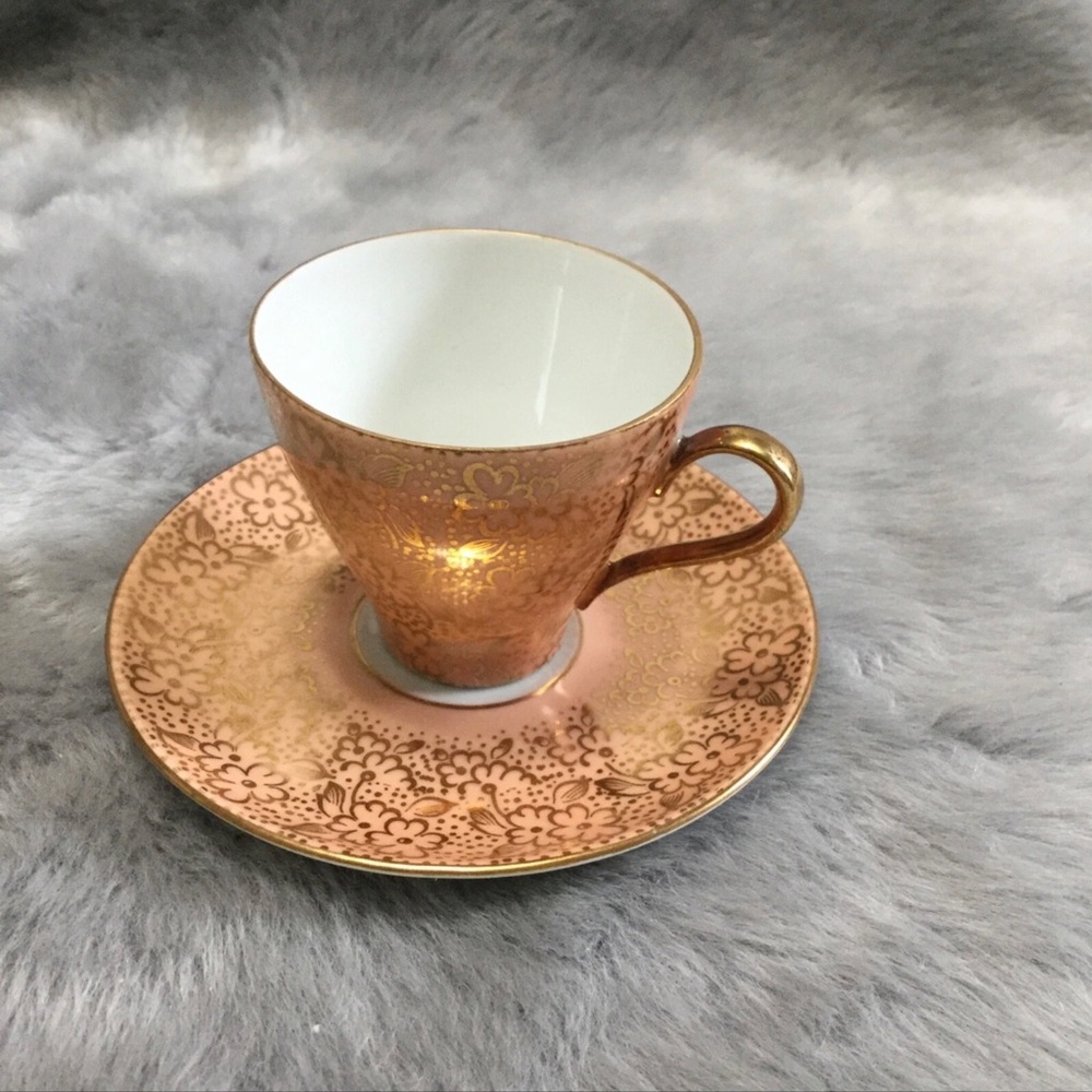 Vintage Bareuther Waldsassen Gold Floral Porcelain Teacup and Saucer (B320)